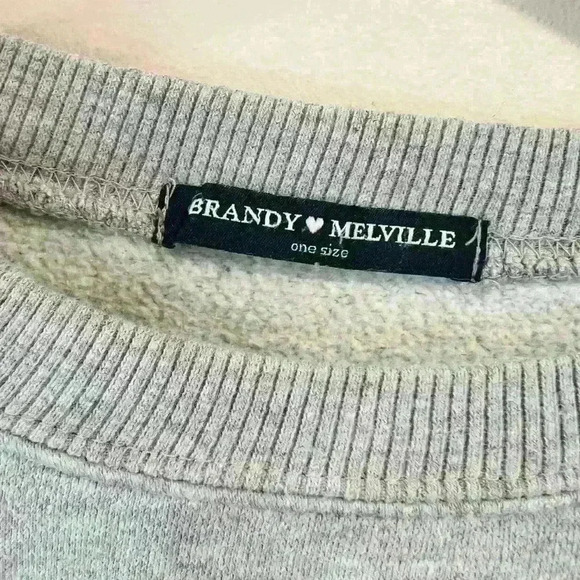 🔥Brandy Melville sweatshirt 🔥 - Picture 5 of 5